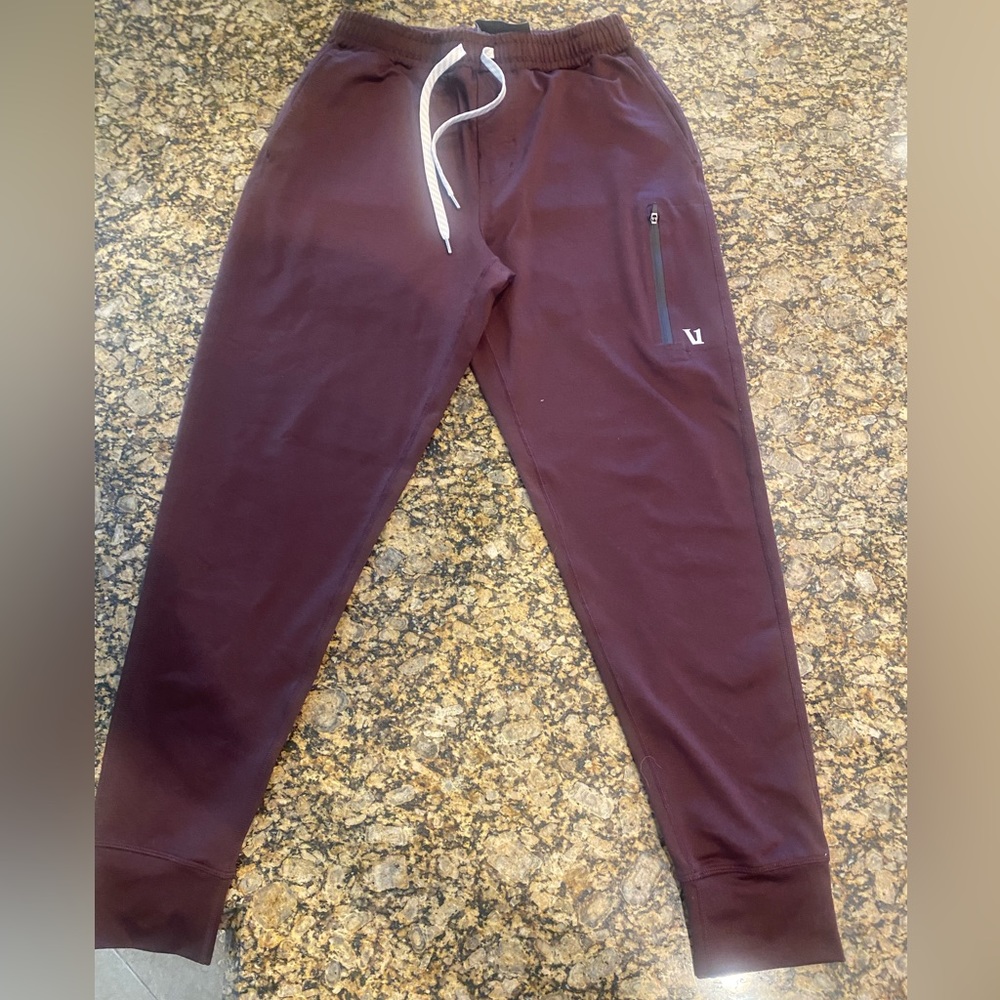 Vuori pants size small!